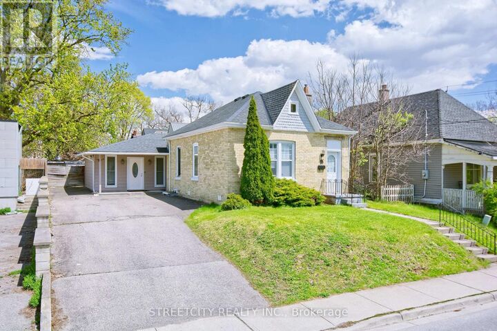 Property Photo:  10 Pegler Street  ON N5Z 2B5 