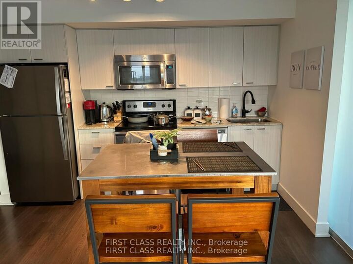 Property Photo:  88 Sheppard Avenue East 1008  ON M2N 6Y2 