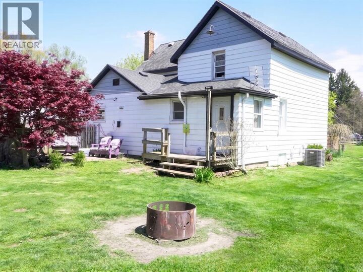 Property Photo: 691 Gregory Drive East ON N7M 5J7