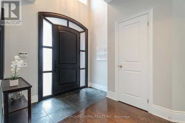 Property Photo:  8 Chapel Gully Trail  ON L7B 0A1 