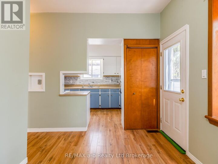 Property Photo:  544 Grace Street  ON N4S 4N8 