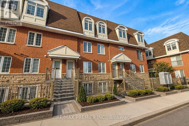 Property Photo:  55 Cedarcroft Boulevard 17  ON M2R 3Y1 