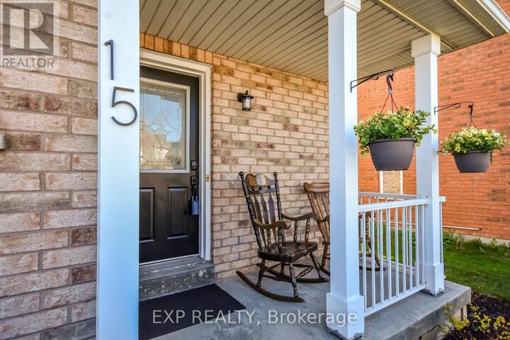 Property Photo:  15 Trevino Circle  ON L4M 6V4 
