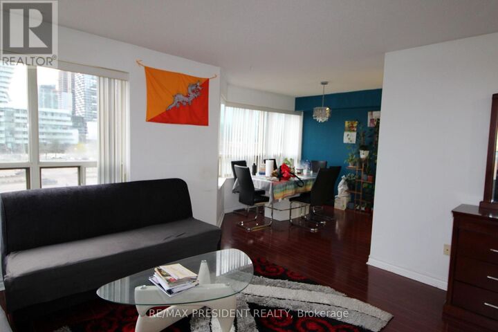 Property Photo:  335 Webb Drive 510  ON L5B 4A1 