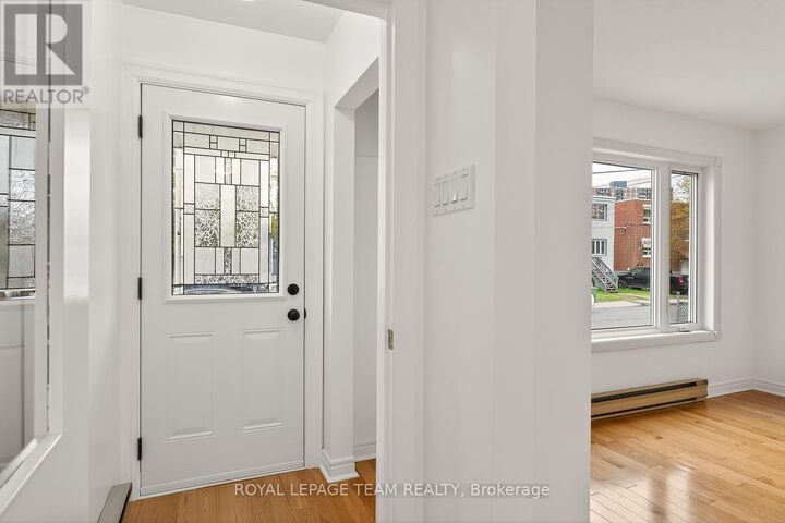 Property Photo:  264 Ste Anne Avenue  ON K1L 7C4 