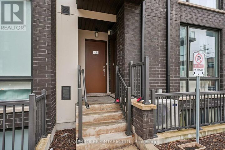 Property Photo:  26 Fieldway Road 46  ON M8Z 3L2 