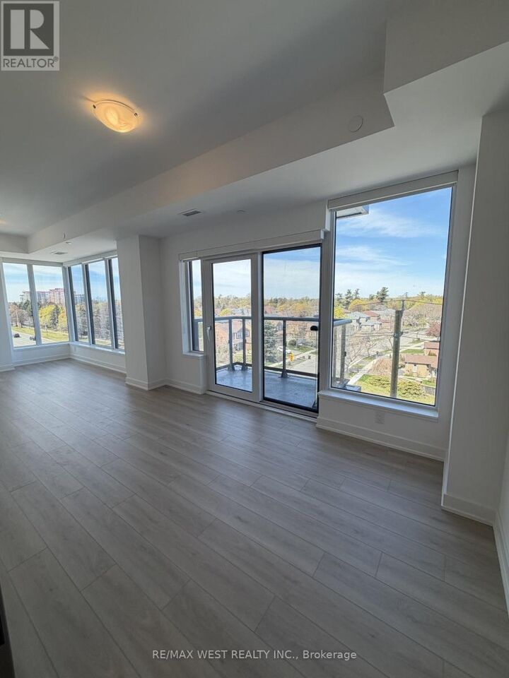 Property Photo:  7439 Kingston Road 518A  ON M1B 5S3 