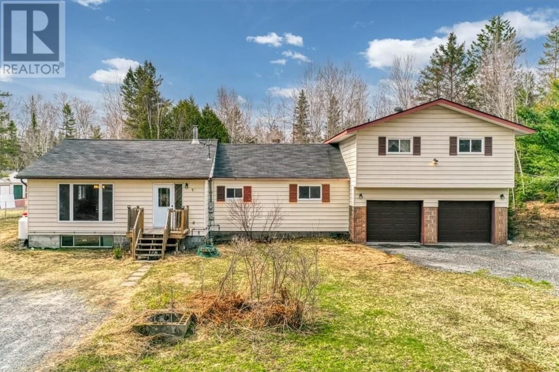 Property Photo:  58 Whippoorwill Road  ON P3E 4N1 