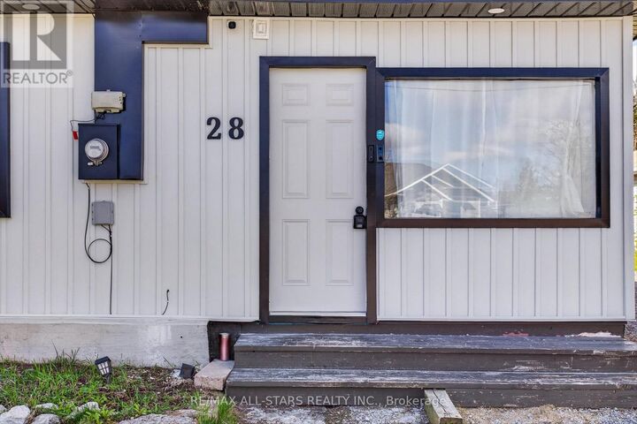 Property Photo:  28 Prince Street West  ON K0M 1A0 