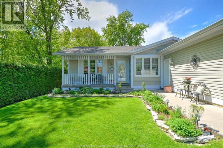 Property Photo:  514 Halo Crescent  ON N0R 1A0 