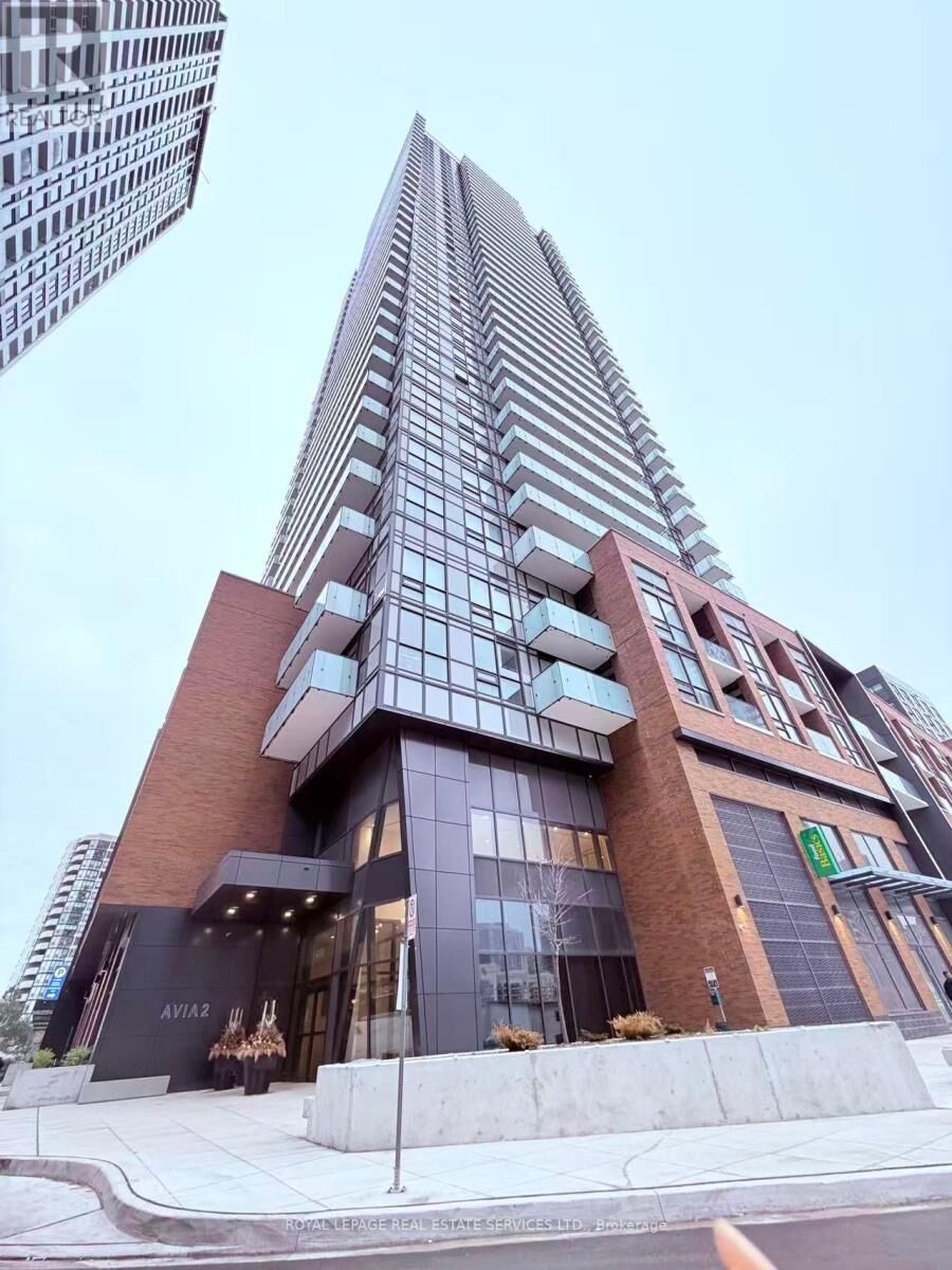 Property Photo:  4130 Parkside Village Drive 809  ON L5B 3M8 