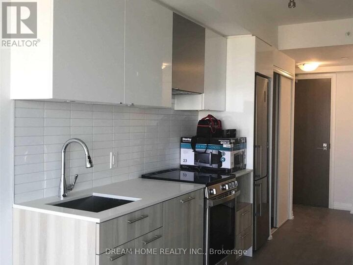 Property Photo:  251 Jarvis Street 4301  ON M5B 0C3 