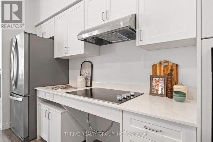 Property Photo:  373 Hill Street 211  ON N6B 1E3 
