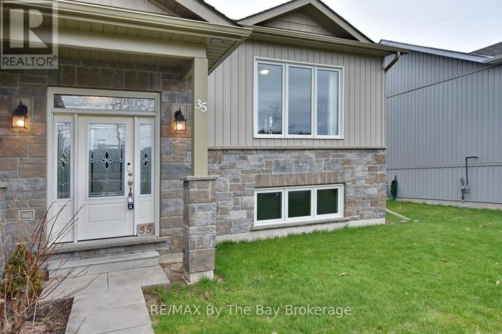 Property Photo:  35 Edgewater Road  ON L9Z 2W5 