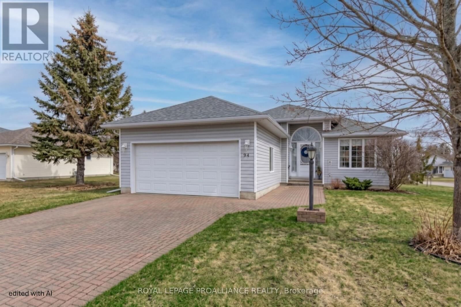 Property Photo:  94 Sandbanks Court  ON K0K 3L0 