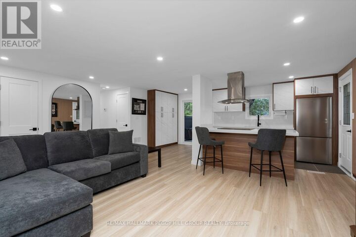 Property Photo:  15 Cherrywood Lane  ON L9S 1M9 