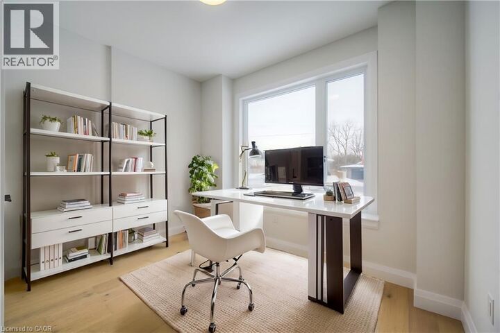 Property Photo:  264 Blair Road 2  ON N1S 4K9 