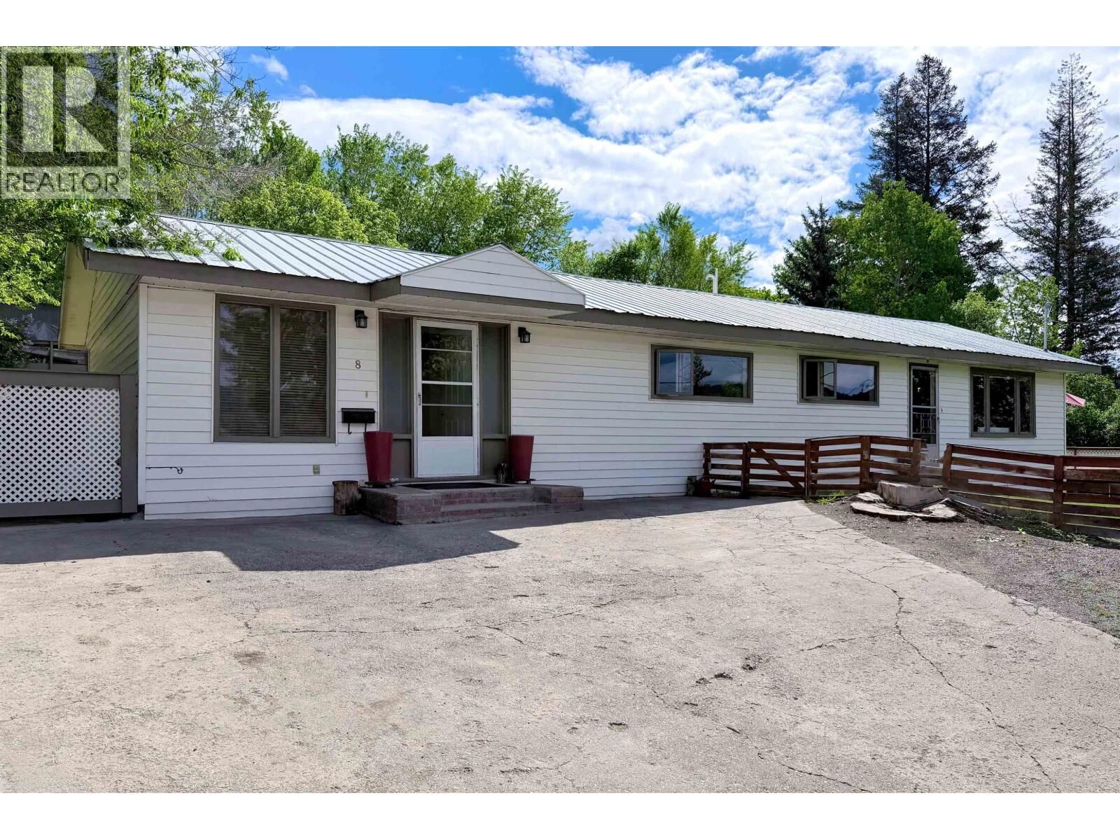 Property Photo:  8 Windmill Crescent  BC V2G 1A7 