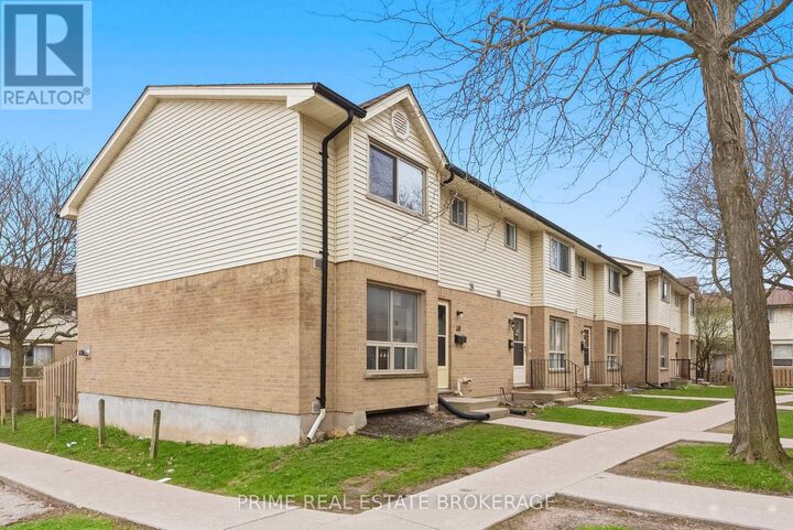 Property Photo:  126 Belmont Drive 48  ON N6J 4W1 