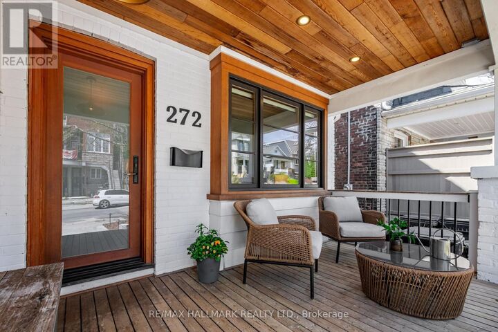 Property Photo:  272 Kenilworth Avenue  ON M4L 3S8 