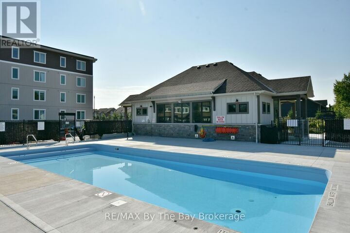 Property Photo:  17 Spooner Crescent 206  ON L9Y 1T3 