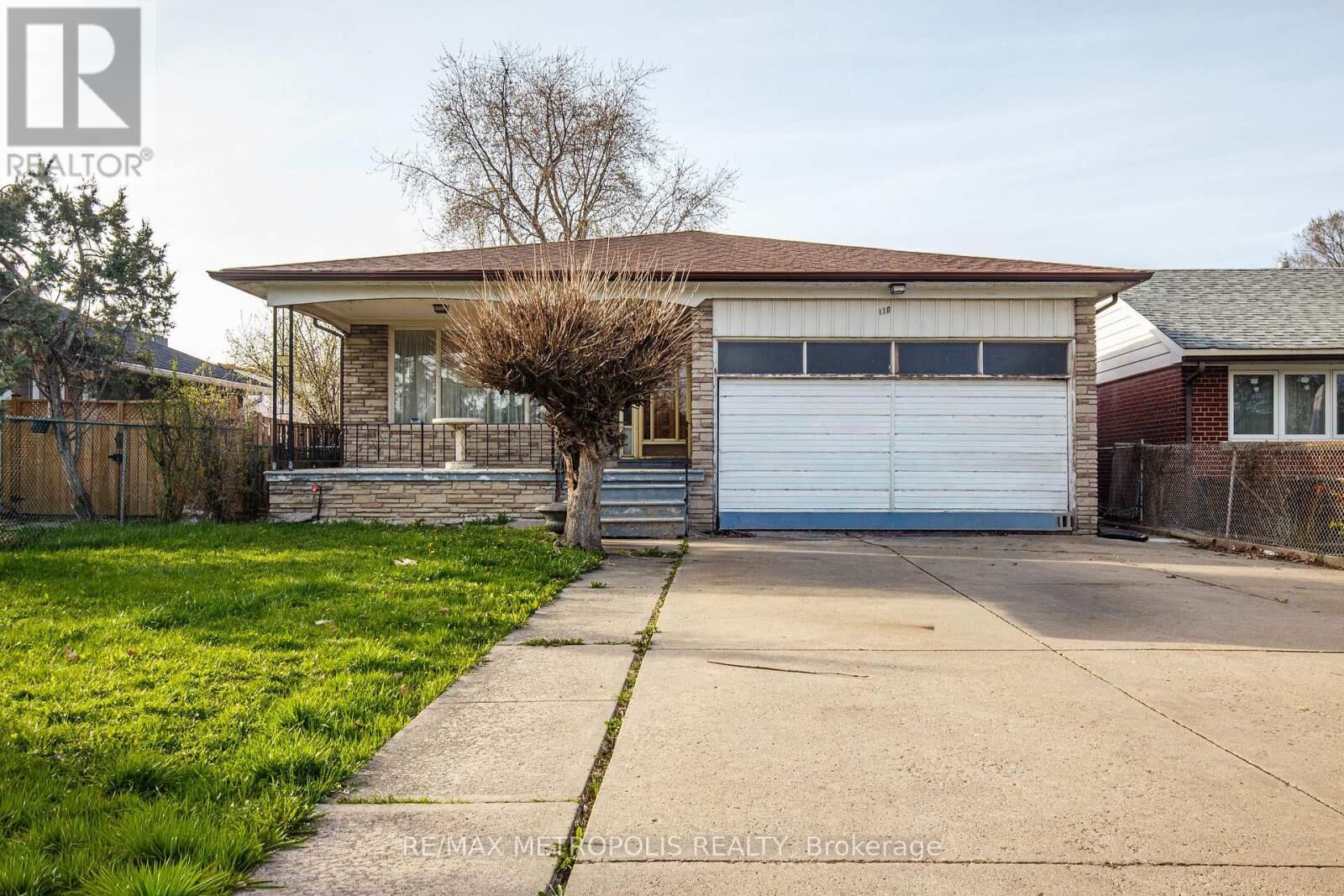 Property Photo:  110 Stevenson Road  ON M9V 2B5 