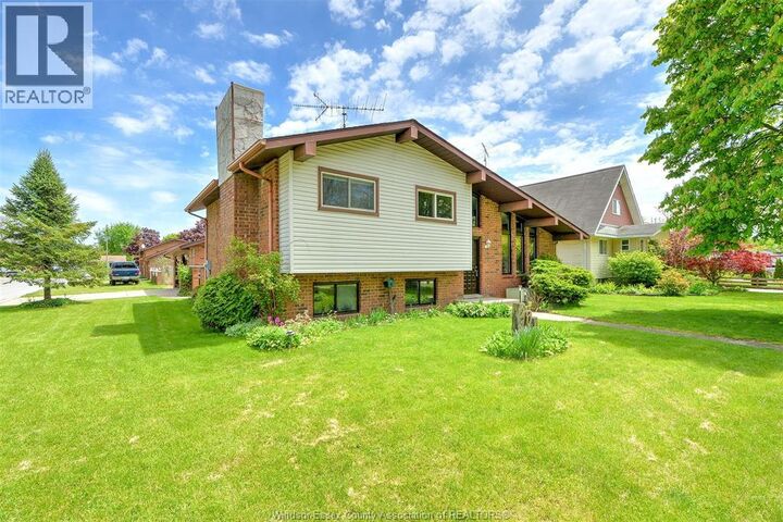 Property Photo:  204 Pearson Drive  ON N0R 1G0 