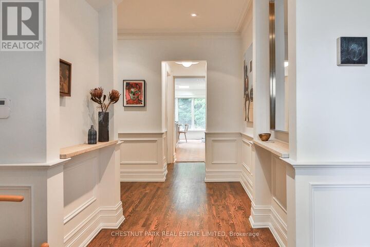 Property Photo:  21 Douglas Crescent  ON M4W 2E6 