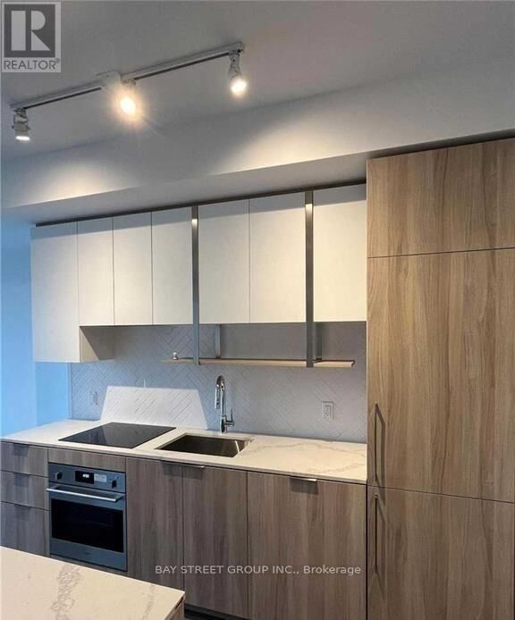 Property Photo:  15 Holmes Avenue 1305  ON M2N 0L4 