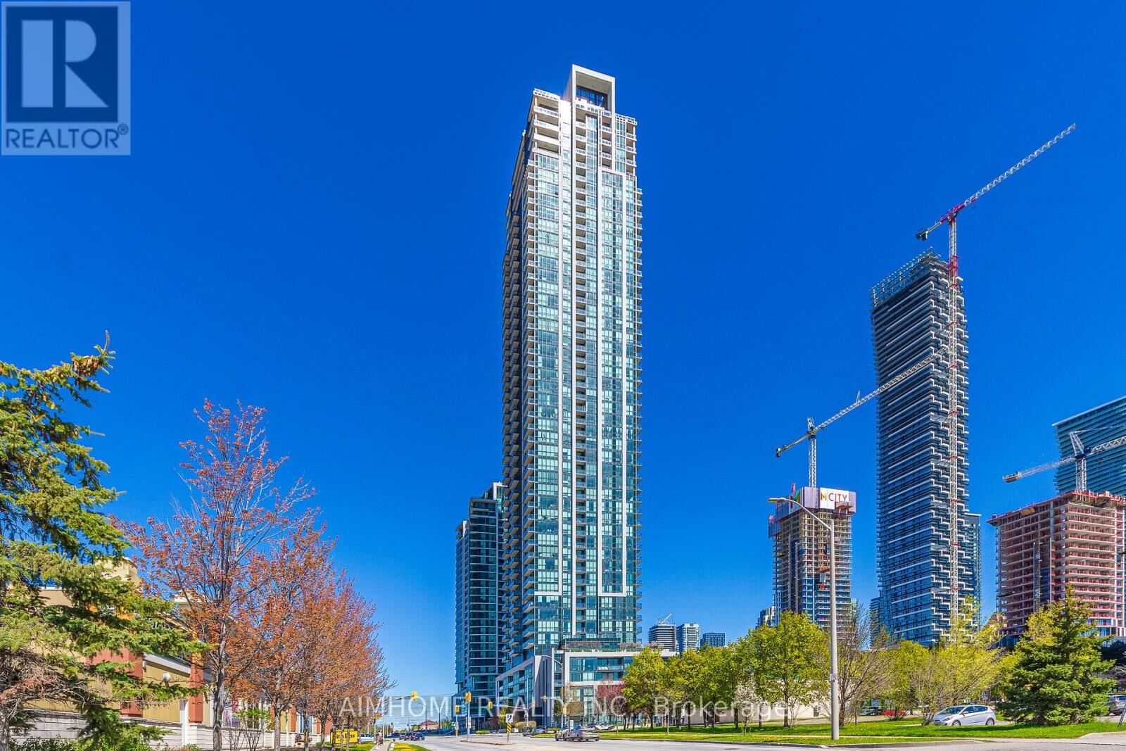 Property Photo:  3975 Grand Park Drive 4604  ON L5B 0K4 