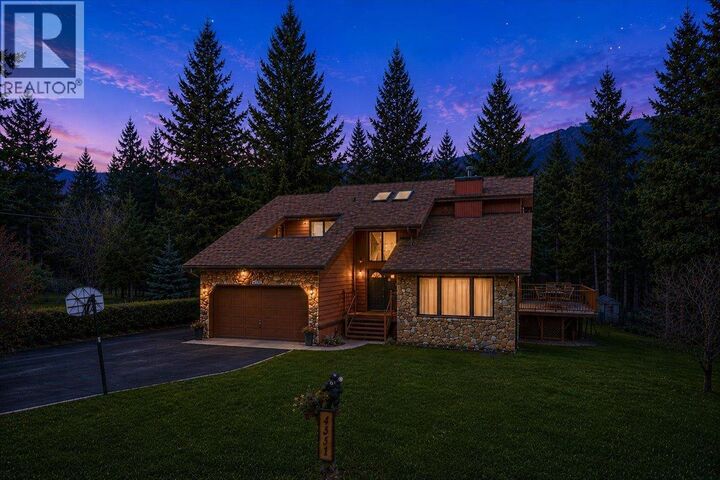 Property Photo: 4551 Columbia View Road BC V0B 1L2