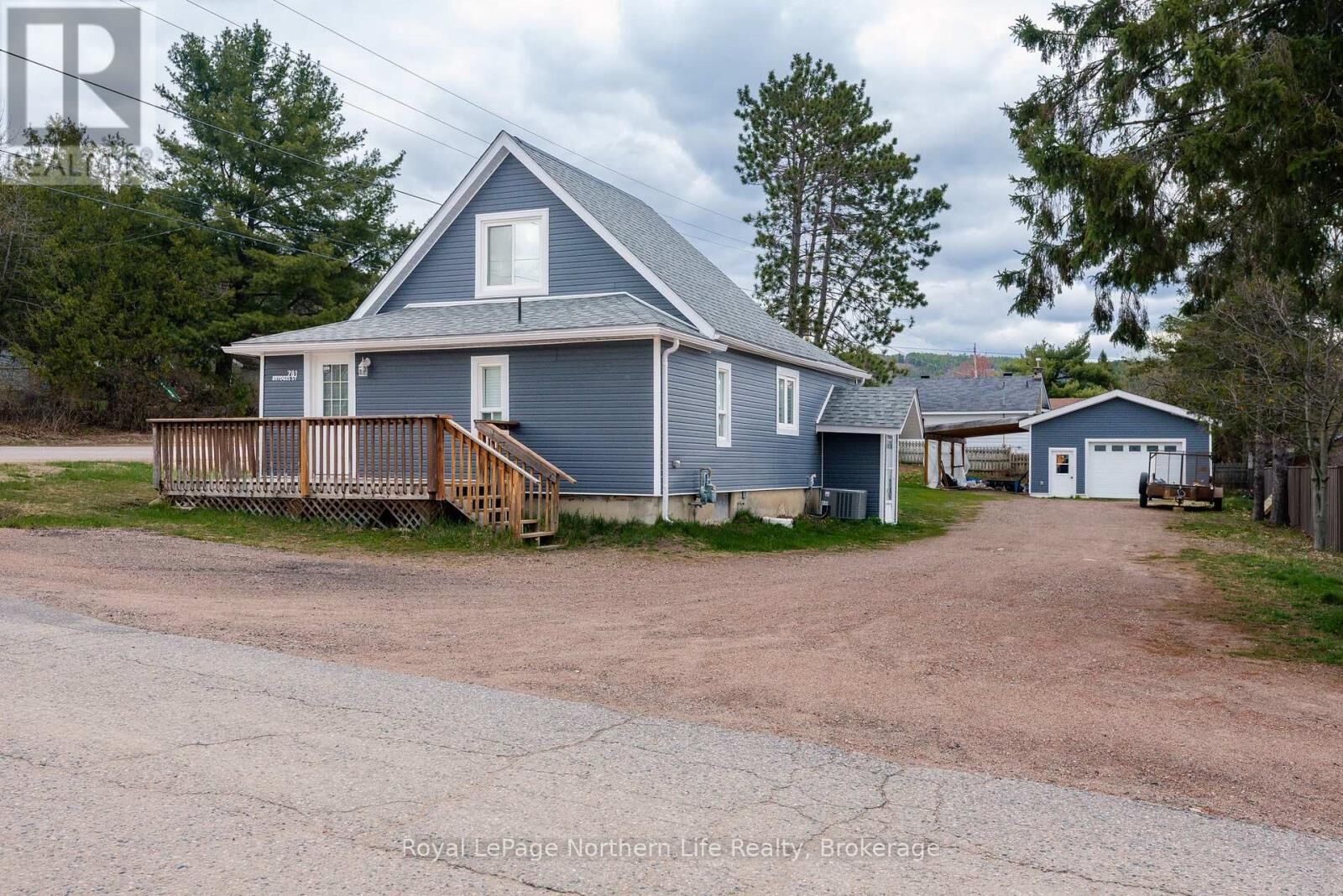 Property Photo:  781 Brydges Street  ON P0H 1V0 