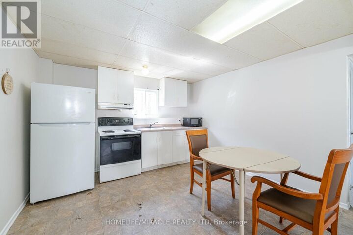 Property Photo:  36 Poplar Crescent Bsmt  ON L3C 6W2 