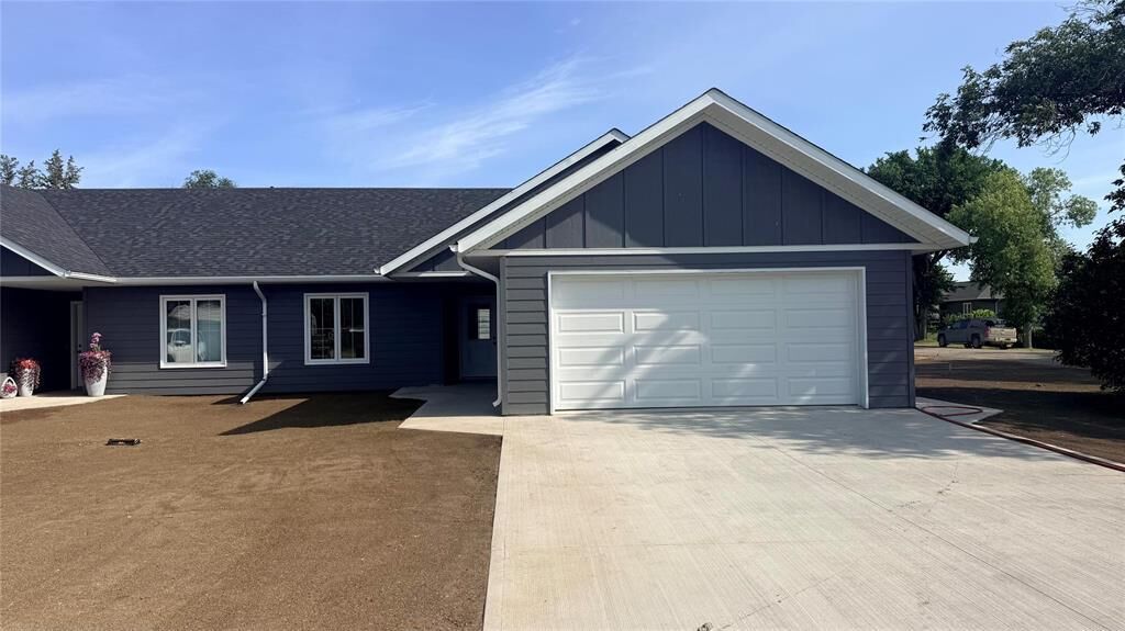 Property Photo: 219 Lake Street South MB R0M 0M0