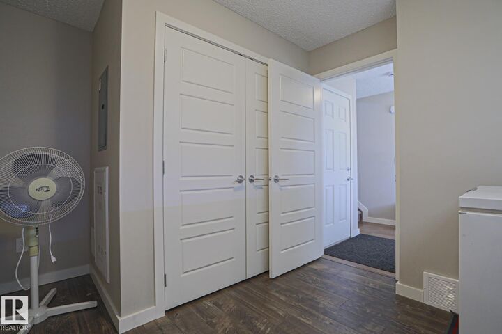 Property Photo:  1622 33A Street NW  AB T6H 0Y1 
