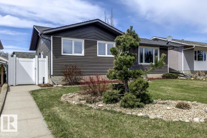 Property Photo:  5606 49 Street  AB T9C 1G6 