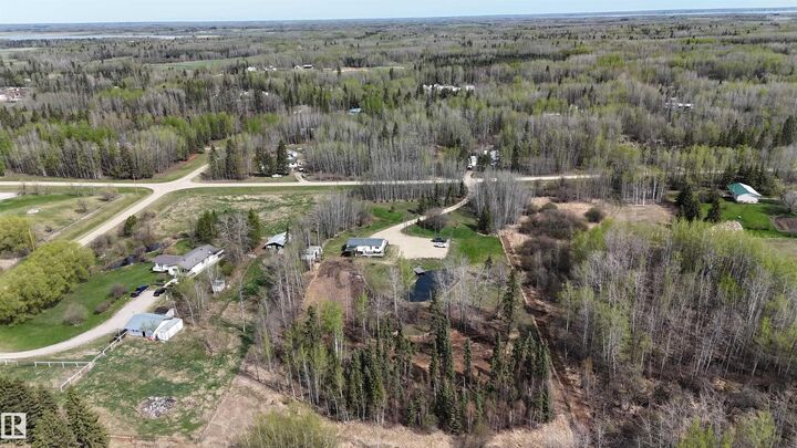 Property Photo:  53426 Rge Road 41 55  AB T0E 0J0 