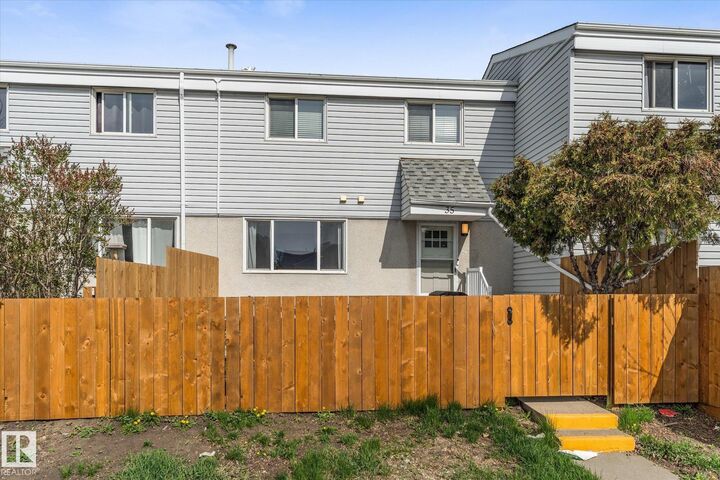 Property Photo:  35 McLeod Place NW  AB T5A 3A8 