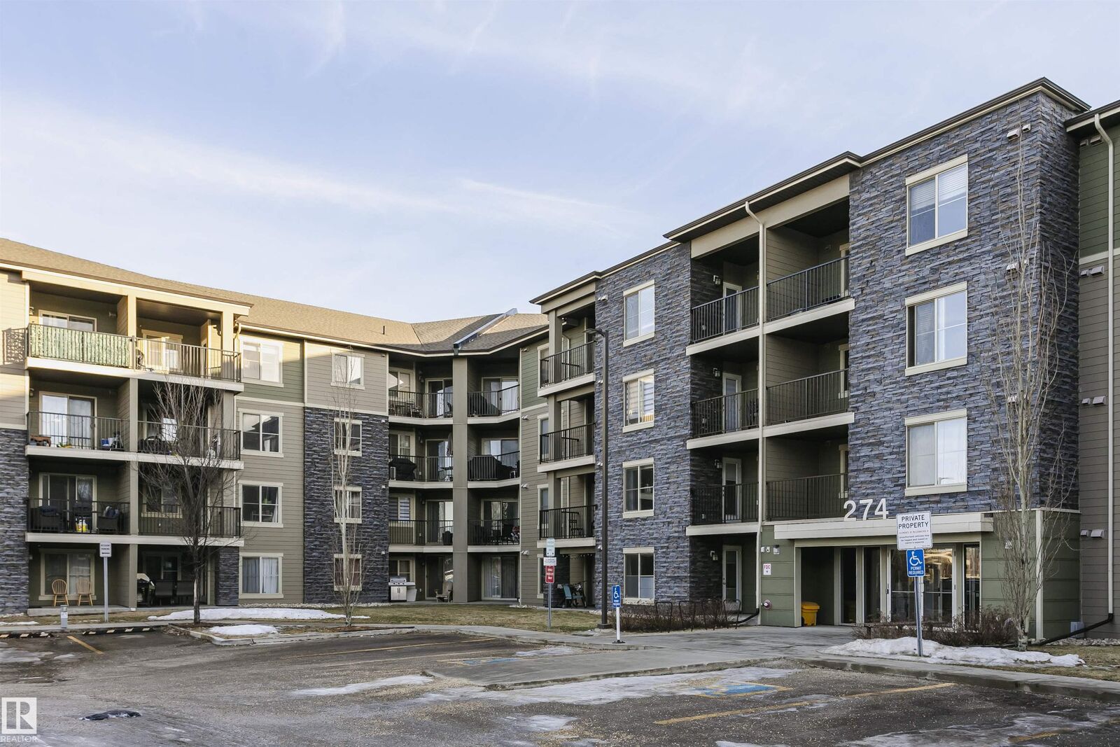 Property Photo:  274 McConachie Dr NW NW 304  AB T5Y 3N4 