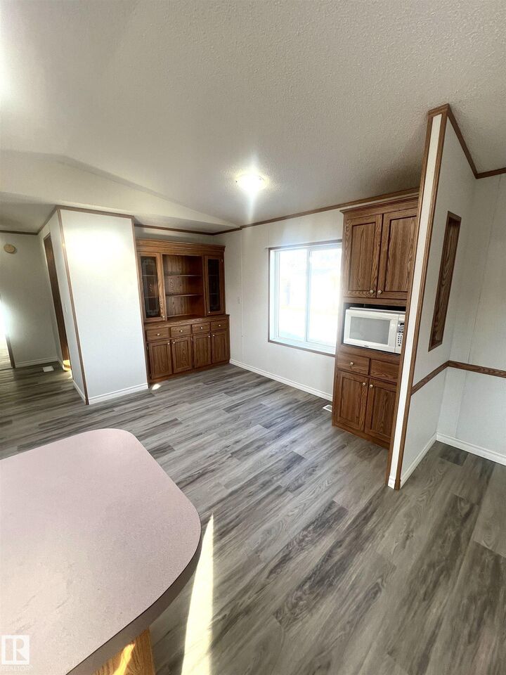 Property Photo:  4819 51 Ave NE  AB T0C 1Z0 