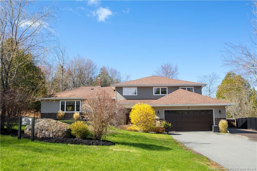 Property Photo:  9 Hillcrest Drive  NB E2E 5P6 