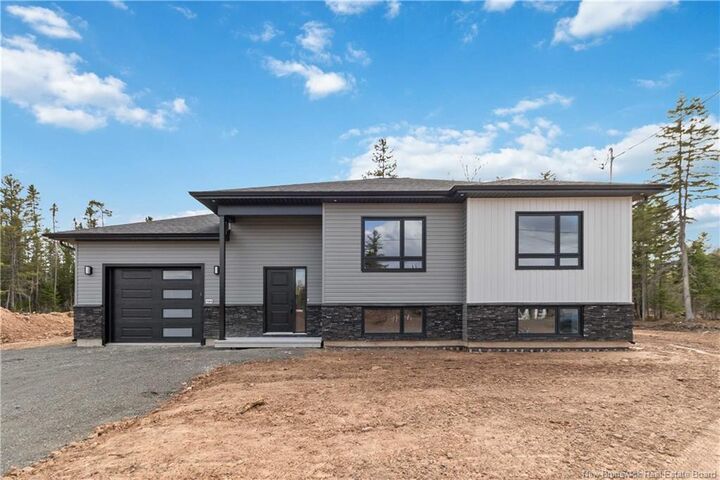 184 Carrington Drive — photo 1