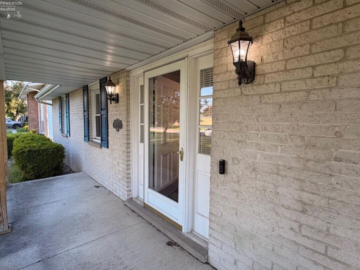 Property Photo:  1021 Kennedy Lane  OH 44883 