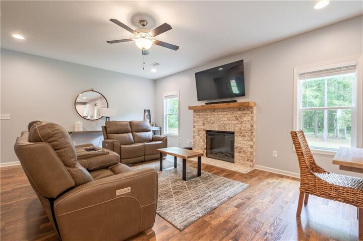 Property Photo:  719 Fairview Road  GA 30205 