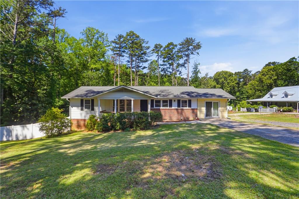 Property Photo: 418 Church Street GA 30110