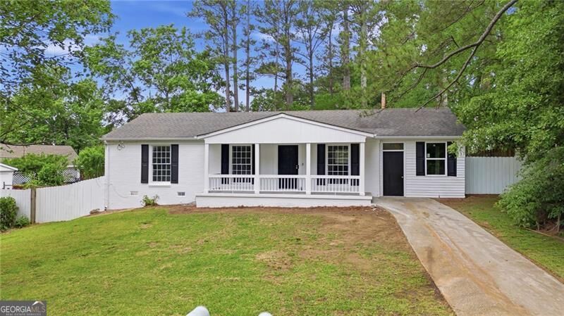 Property Photo: 4190 Conley Circle GA 30288