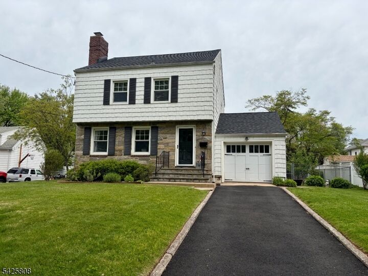 Property Photo:  9 Hawthorne St  NJ 07016 