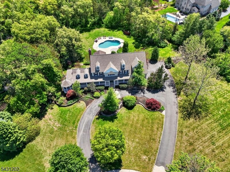 Property Photo:  6 Harman Ct  NJ 08844 