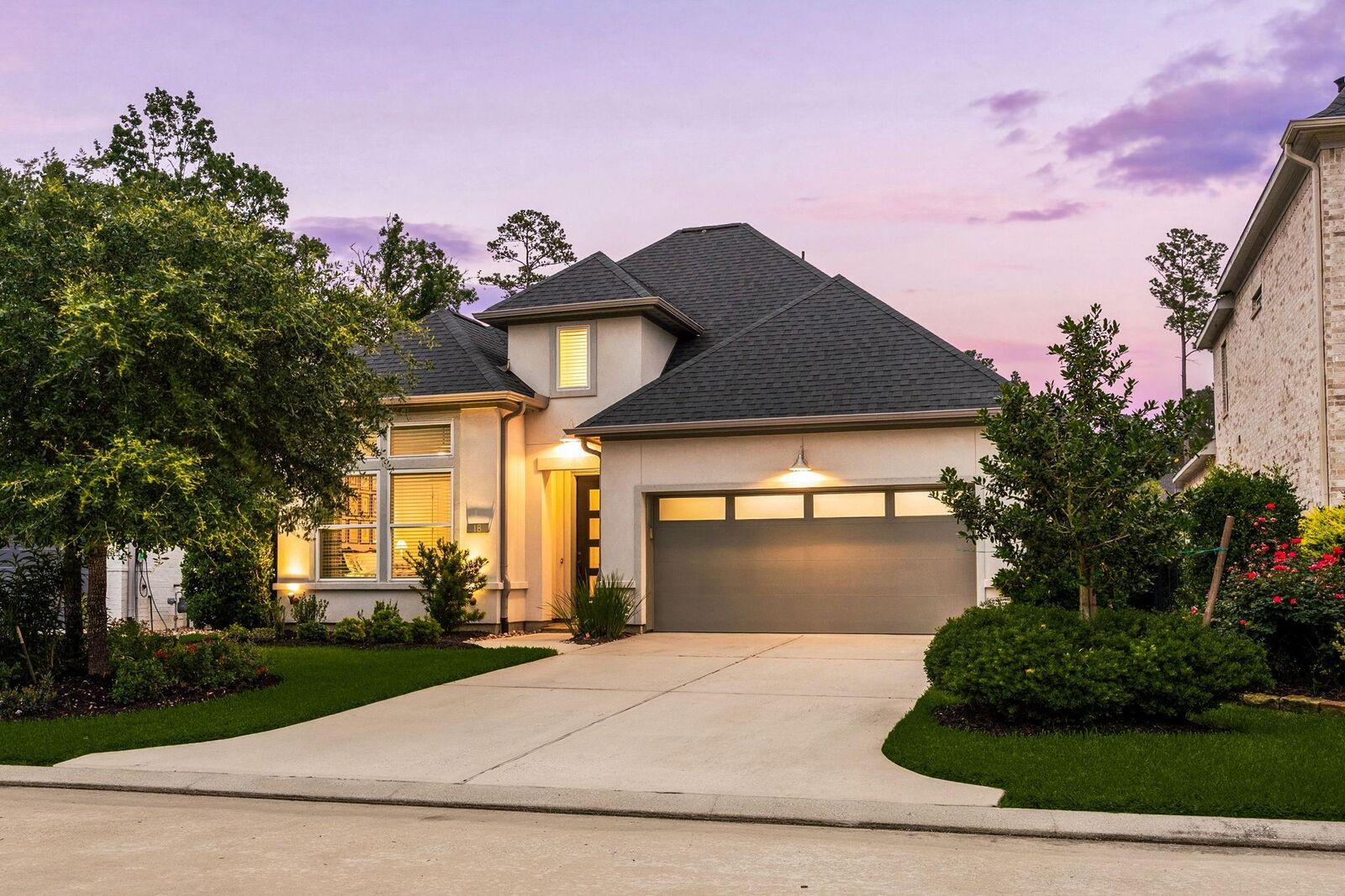 Property Photo:  18 Gentle Branch Place  TX 77375 