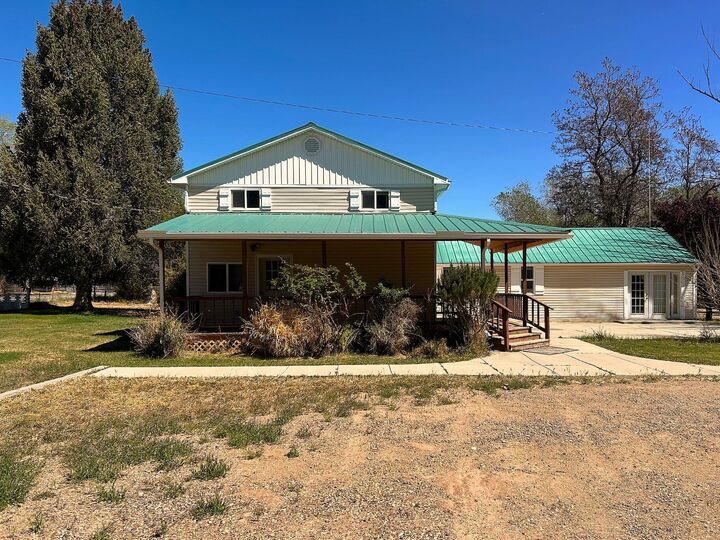 Property Photo:  280 N 300 E  UT 84726 